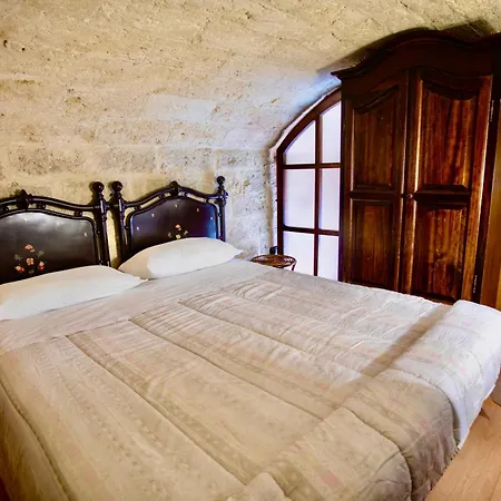 Sofia With Balcony Old Town And Center Private Garage Apartamento Bari