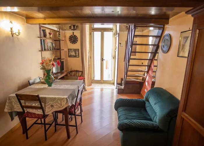 Sofia Apartment With Balcony Bari Old Town And Center Bari