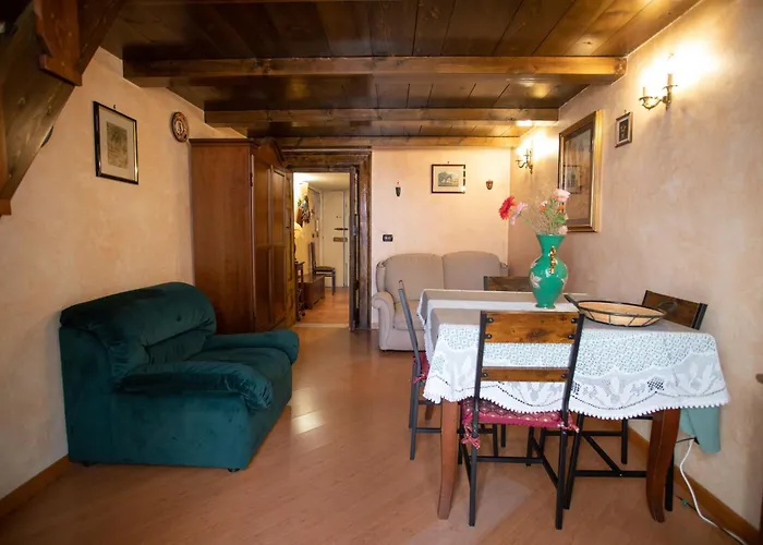 Sofia With Balcony Old Town And Center Private Garage Apartamento Bari